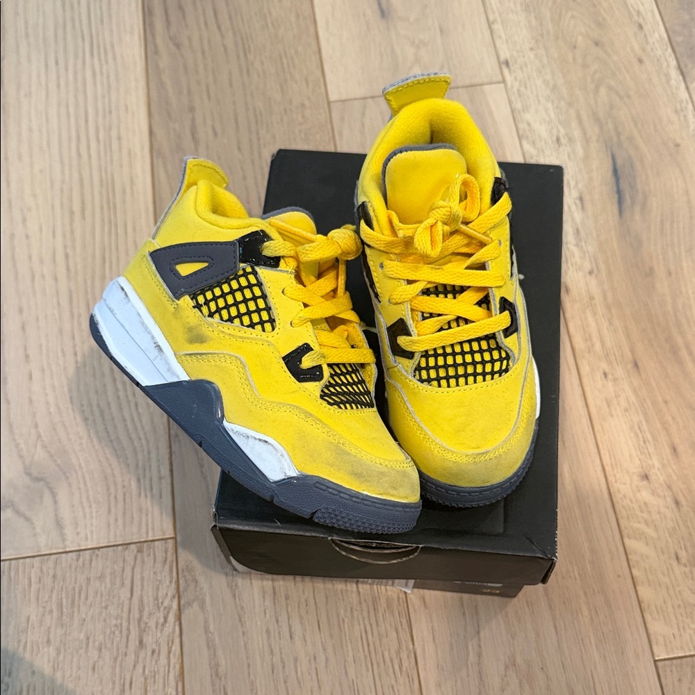 Kids Jordan 4 Retro 'Lightning' 2021